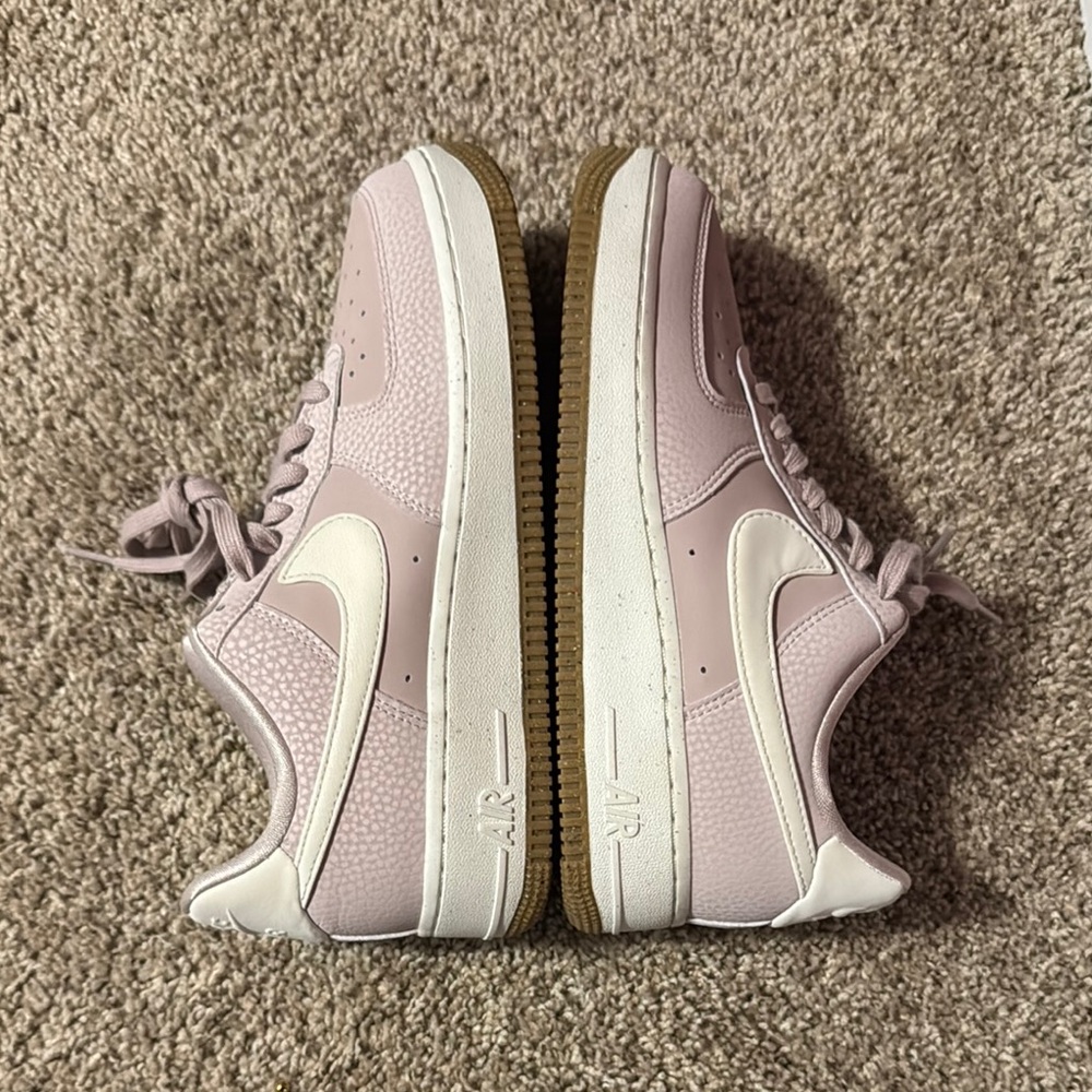 Nike Pink and White Sneakers Air Force 1 - Picture 3 of 4